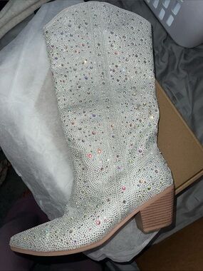 Sparkle Rhinestone White Mid-Calf Block Heel Boot